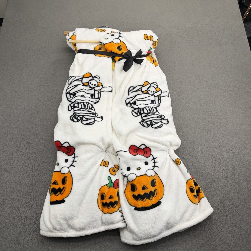 Hello Kitty Halloween Blanket Throw White Witch Ghost Mummy Pumpkin 2 Pack New